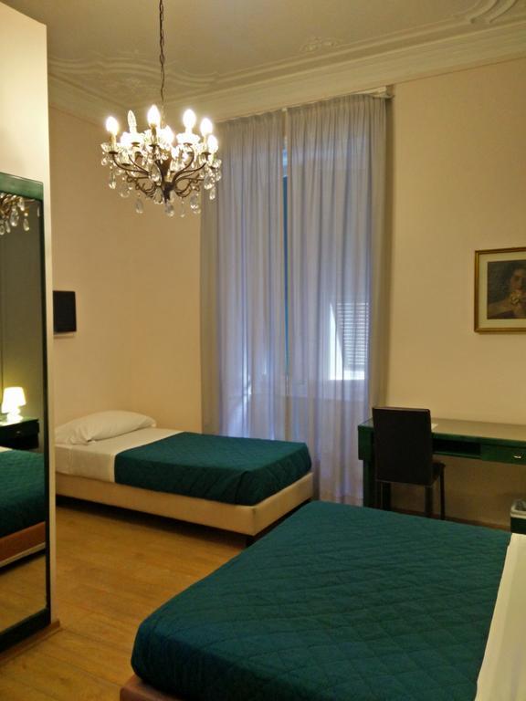 Hotel Suisse Genova Værelse billede